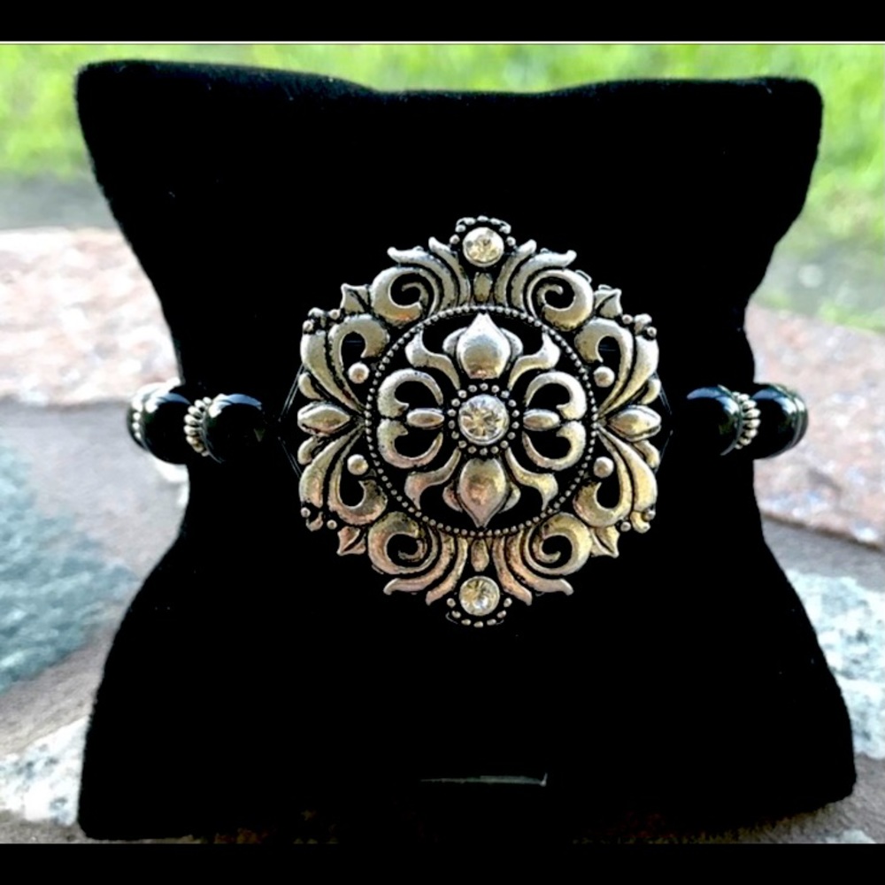 Onyx victorian gothic silver flower cz bracelet